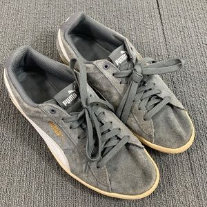Puma Vikky Sneaker Womens Size 8.5 Gray Suede Low Top Casual Shoes 36262416